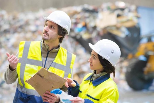 MITARBEIT AN DER ZUKUNFT UNSERER ABFALLWIRTSCHAFT MITARBEIT AN DER ZUKUNFT UNSERER ABFALLWIRTSCHAFT