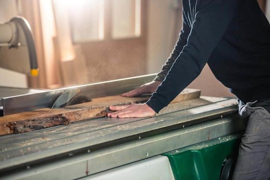 Holz- und Sägetechnik